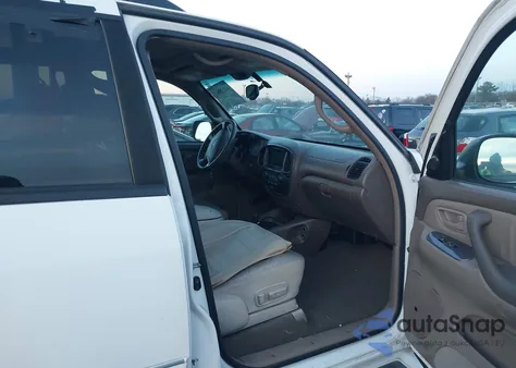 2003 Toyota Sequoia Limited V8 z USA, uszkodzony, nr VIN 5TDBT48A43S200580